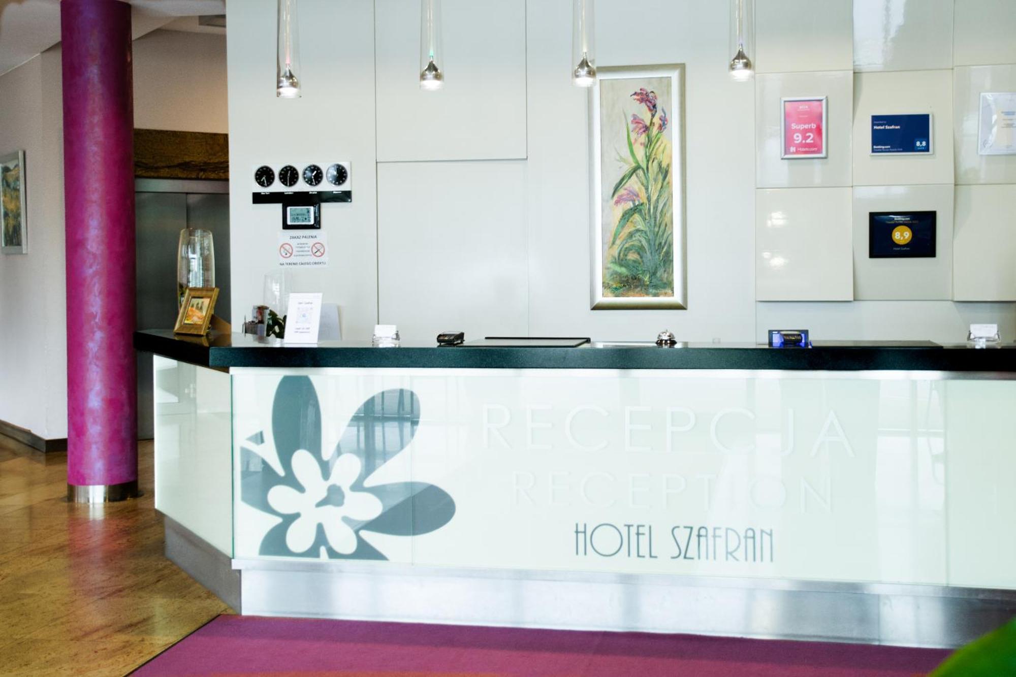 Hotel Szafran チェラチ エクステリア 写真