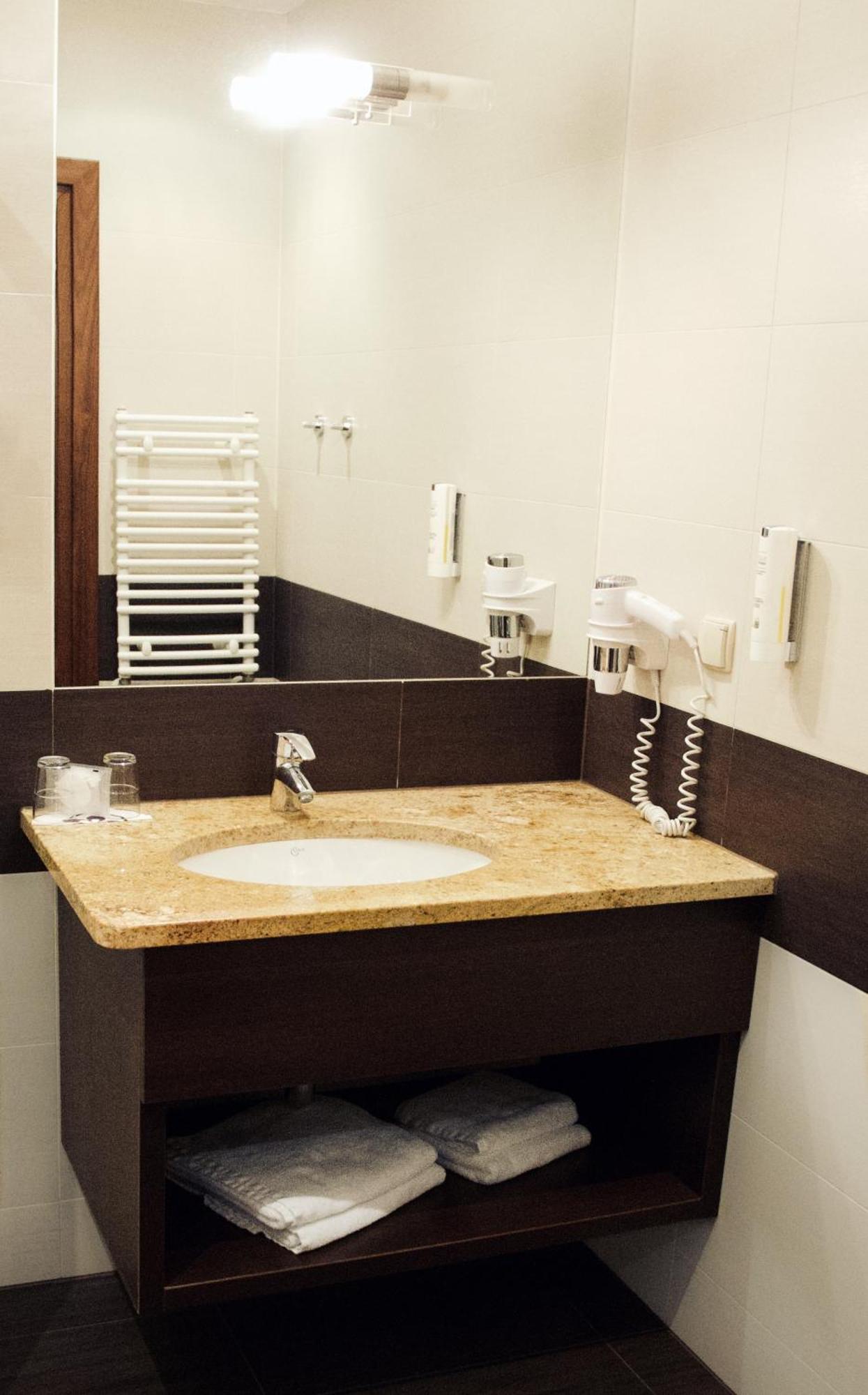 Hotel Szafran チェラチ エクステリア 写真