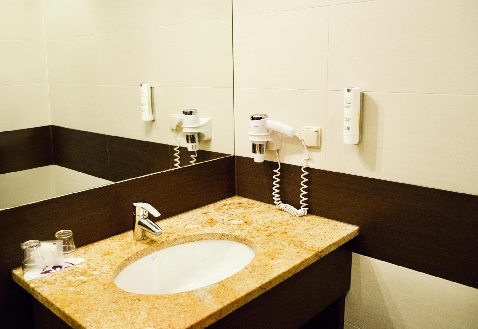 Hotel Szafran チェラチ エクステリア 写真