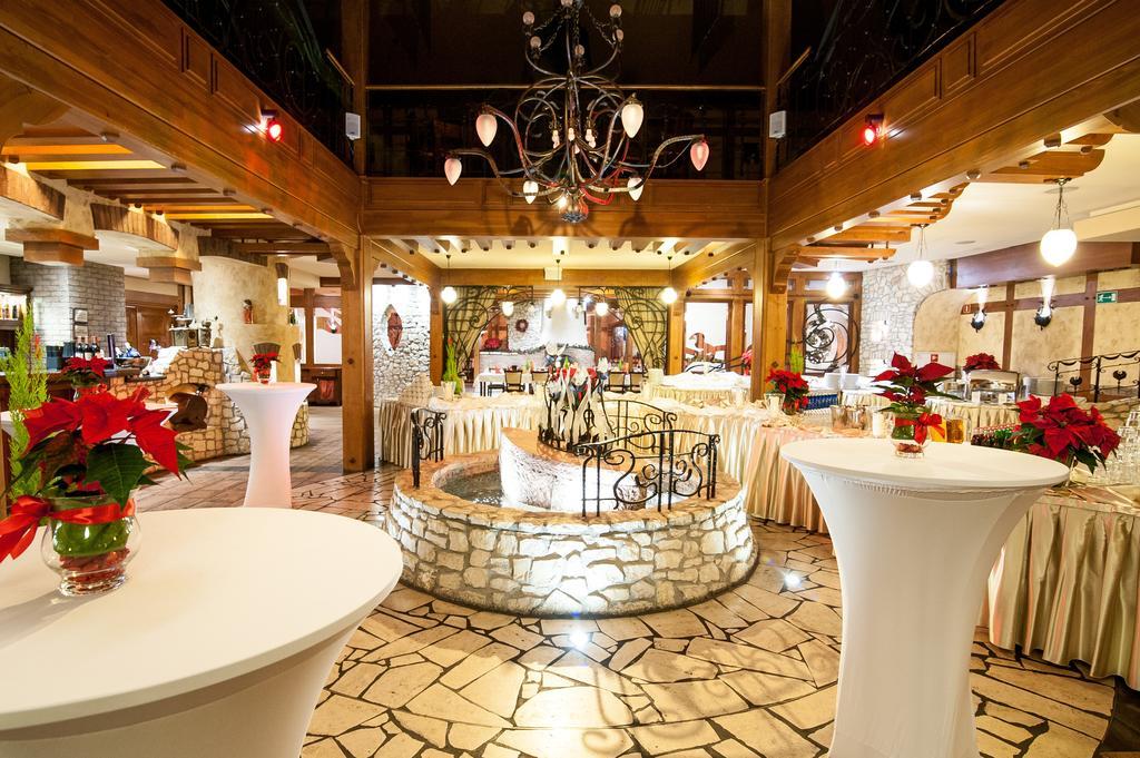 Hotel Szafran チェラチ エクステリア 写真